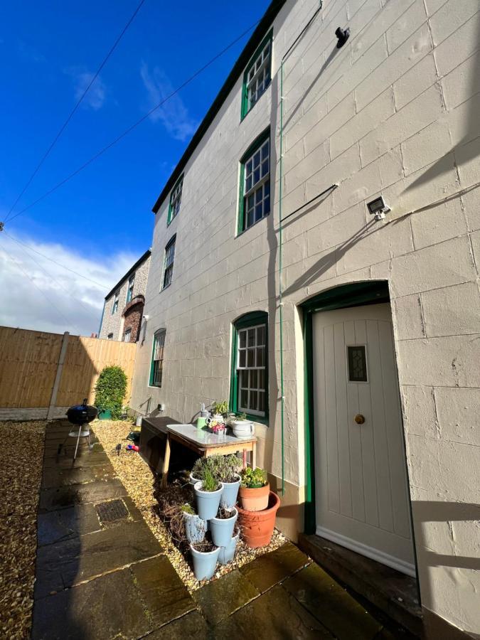 The Hideaway Holywell 1 Apartamento Exterior foto