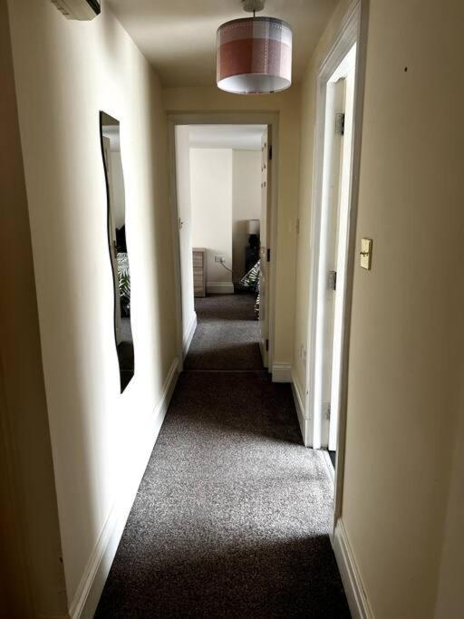 The Hideaway Holywell 1 Apartamento Exterior foto