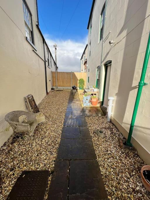 The Hideaway Holywell 1 Apartamento Exterior foto